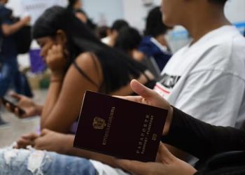 Cancillería amplía jornadas para expedición y renovación de pasaportes en España, Chile y EE.UU.