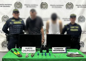 Dos capturados en flagrancia por hurto a local comercial en el norte de Barranquilla