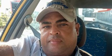 Investigan asesinato de taxista en el barrio Rebolo: recibió cuatro disparos dentro de su vehículo