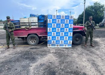 Armada de Colombia inmoviliza más de 8.700 galones de combustible en operativo en el sur del Cesar