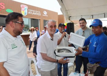 Gobierno de Eduardo Verano entrega Playa Pescador y fortalece la economía del mar en Puerto Colombia