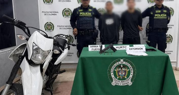 Caen dos presuntos extorsionistas en Malambo tras persecución policial