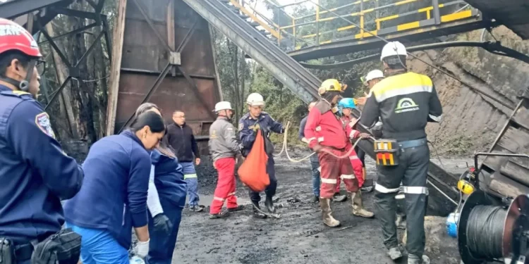 Seis sobrevivientes de explosión en mina de Sutatausa reciben atención médica: uno permanece en estado crítico