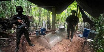 Ejército Nacional destruye laboratorio para el procesamiento de clorhidrato de cocaína en El Retorno, Guaviare