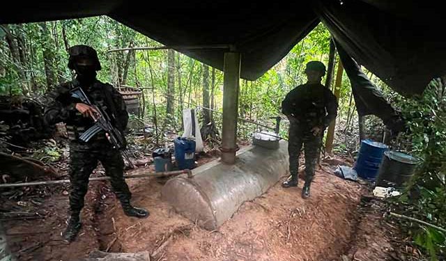 Ejército Nacional destruye laboratorio para el procesamiento de clorhidrato de cocaína en El Retorno, Guaviare
