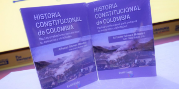 Exprocurador Alfonso Gómez Méndez presentó su libro “Historia Constitucional de Colombia”