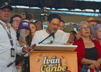 “Por Barranquilla comienza el segundo gobierno progresista”: Iván Cepeda cerró campaña con fuerte discurso en el Caribe