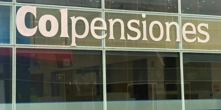 Superfinanciera abre investigación por traslado de recursos de AFP a Colpensiones