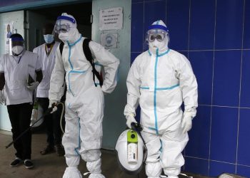 OMS declara emergencia sanitaria internacional por brote de ébola en África