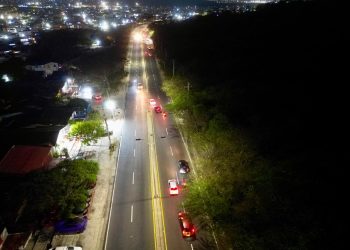 Alcaldía de Barranquilla repone sistema de alumbrado público en la carrera 38 tras afectaciones por hurtos