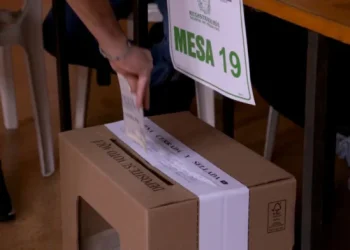 Más de mil puestos de votación, con alertas de presión de grupos armados para las presidenciales
