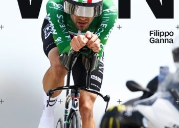 Filippo Ganna arrasó en la contrarreloj y ganó la etapa 10 del Giro de Italia