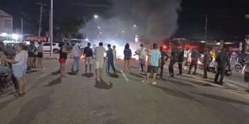 Habitantes de Galapa protestan por prolongados apagones y reclaman soluciones estructurales en el servicio de energía