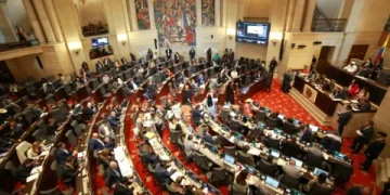 Reforma a la salud revive en el Congreso: radican informe clave para destrabar el proyecto