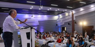 No olvidar que el trabajo en ‘llave’ es clave para el desarrollo, recordó el gobernador Eduardo Verano a los portuarios del país