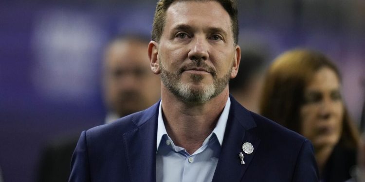 Denuncian a Domínguez por FIFAGate