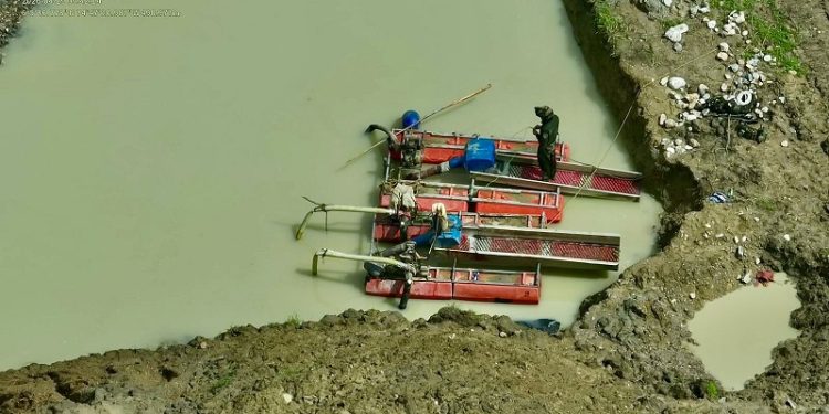 Más de $1000 millones en pérdidas para los grupos armados deja operación contra la minería ilegal en Antioquia