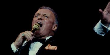28 años sin Frank Sinatra: el epitafio cambiado y el misterio que aún rodea su tumba