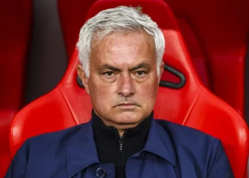 Mourinho niega contactos con Madrid
