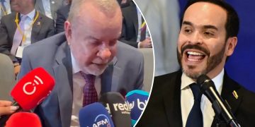 “Pueden meter las patas, pero no las manos”: Los consejos del padre de Abelardo De La Espriella tras recibir la credencial presidencial