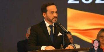 “Determinar el saqueo”: De La Espriella anuncia auditoría total al gobierno saliente tras recibir su credencial presidencial