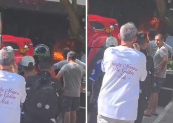 Incendio en edificio de Miramar deja varios vehículos afectados; Bomberos atienden la emergencia