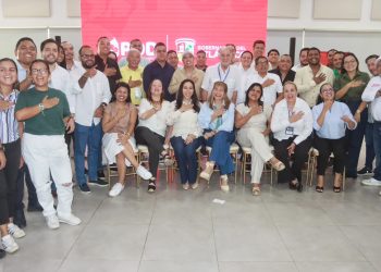 Gobernador Eduardo Verano lideró encuentro con alcaldes para consolidar visión del departamento al 2050