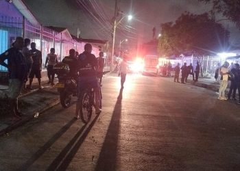 Ataque a bala contra un motocarro deja dos heridos en el barrio La María, en Soledad