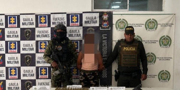 Gaula Militar Magdalena neutralizó a alias Castro de Ávila, presunto cabecilla del Clan del Golfo, y capturó a una de sus integrantes