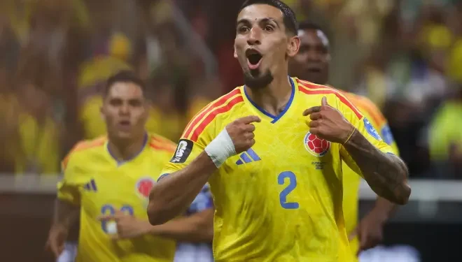 Daniel Muñoz conquista el Mundial: la prensa internacional se rinde ante el colombiano
