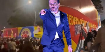 “No se metan con la Selección”: De La Espriella explota tras bloqueo al bus de Colombia en Bogotá