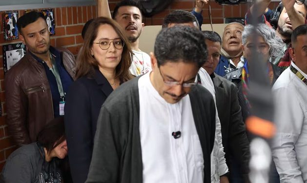 13 departamentos se registraron mesas de votación con respaldos exclusivos para Iván Cepeda: en los sitios hay presencia de grupos armados