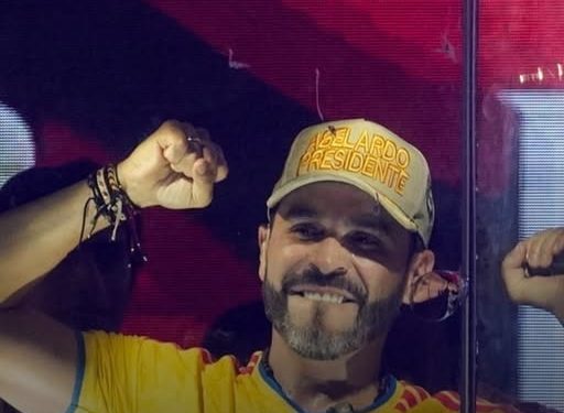 Corte Suprema suspende decisión que restringía a Abelardo de la Espriella el uso de símbolos de campaña