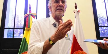 Gobernador Eduardo Verano destacó tranquilidad de la jornada electoral y llama a la participación en segunda vuelta
