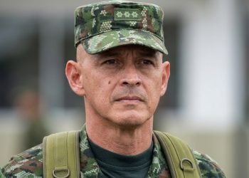 General Erick Rodríguez sería retirado de las FF. MM. tras declaraciones sobre presunta “carnetización” de disidencias