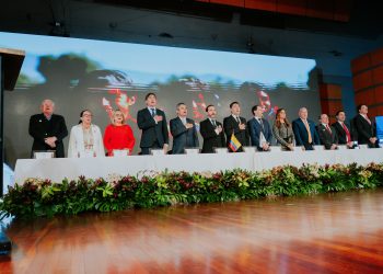 Consejo Nacional Electoral declara oficialmente la elección de Abelardo de la Espriella y José Manuel Restrepo