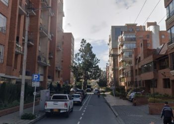 Hallan el cuerpo de una mujer dentro de una maleta en apartamento turístico de Bogotá