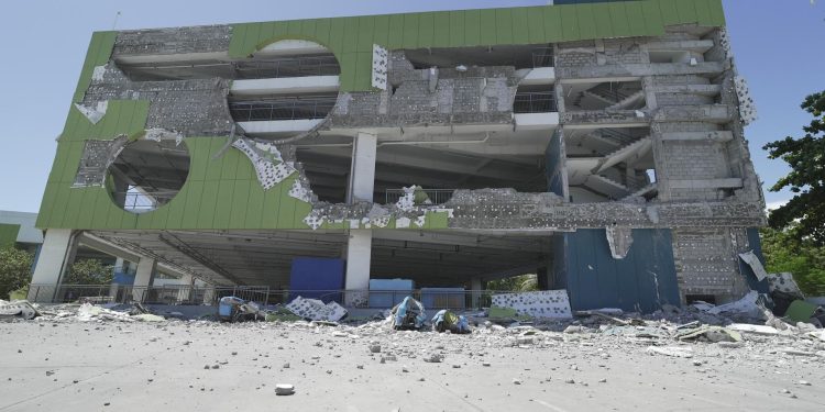 Devastador sismo sacude Filipinas: aumenta la cifra de víctimas y miles de familias resultan afectadas