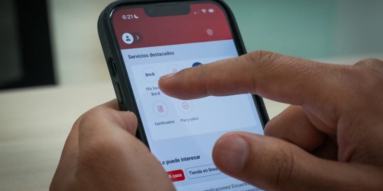 Alerta internacional: falsos brujos usan el nombre de Baloto para estafar a extranjeros y robarles miles de dólares