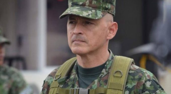 Sorpresiva decisión: sale del Ejército el general Erick Rodríguez, clave en las operaciones militares