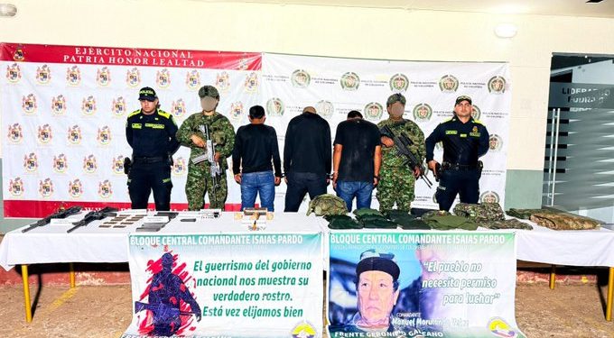Capturan a tres presuntos integrantes de las disidencias de ‘Mordisco’ y rescatan a dos menores en Tolima