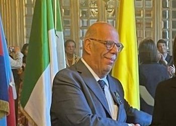 Procuraduría sanciona al cónsul honorario en Italia por cobro indebido a connacional