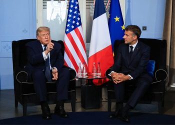 Macron ofrece apoyo internacional para garantizar la navegación en el estrecho de Ormuz