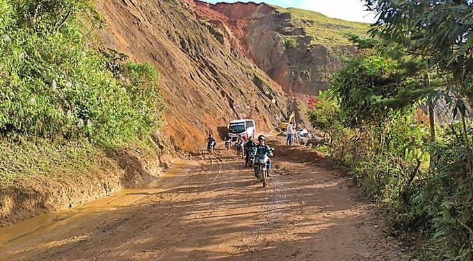 Reabren la vía Medellín–Quibdó tras superar emergencia por derrumbe