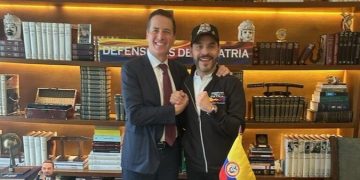 Senador Bernie Moreno se reúne con Abelardo de la Espriella en Barranquilla y aborda posible impacto migratorio para colombianos en EE. UU.