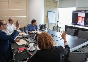 José Manuel Restrepo se reúne con el presidente de la CAF para fortalecer la cooperación con el nuevo Gobierno