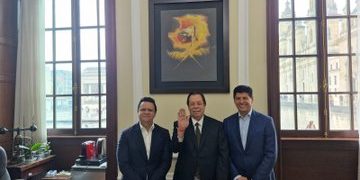 César Lorduy regresa al Senado y asume nuevamente su curul en el Congreso