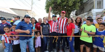 En el barrio Kennedy avanza la transformación de su malla vial: alcalde Char entrega nuevas vías pavimentadas