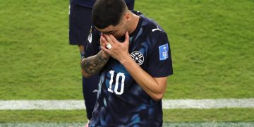 Alfaro exige igualdad tras la sanción a Almirón y cuestiona criterio arbitral