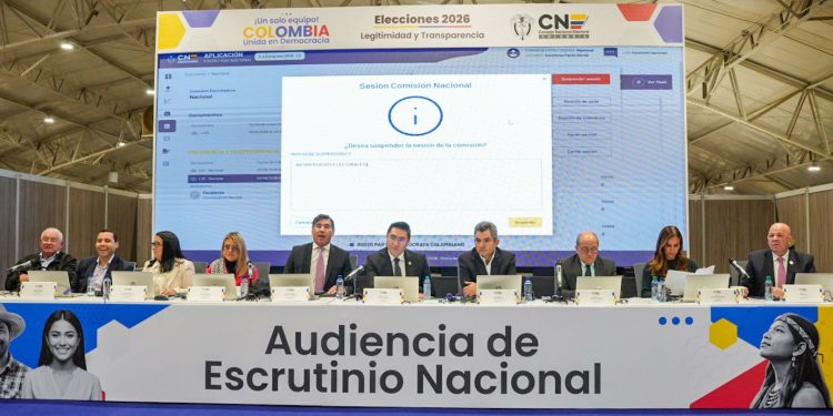 CNE declara resultados de primera vuelta presidencial sin reclamaciones y oficializa segunda vuelta entre De la Espriella y Cepeda